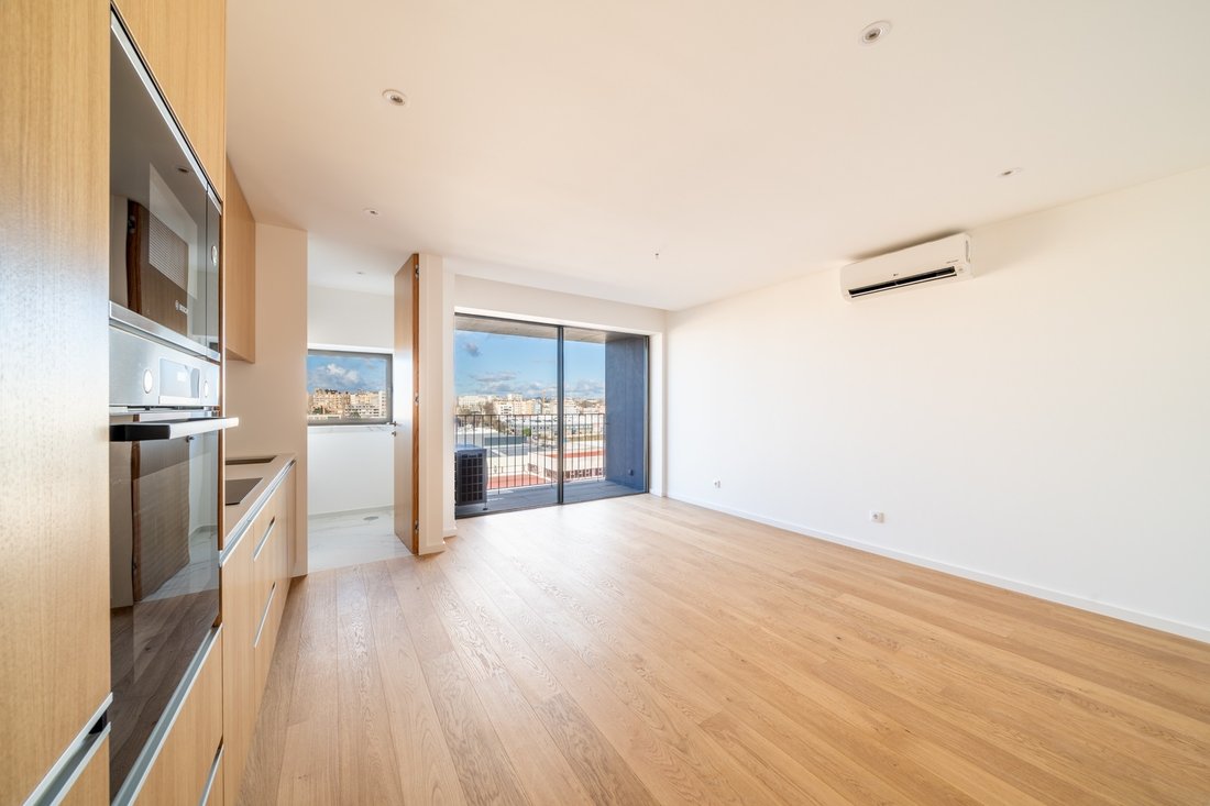 Apartment in Matosinhos e Leca da Palmeira, Porto District, Portugal 5 - 17047262