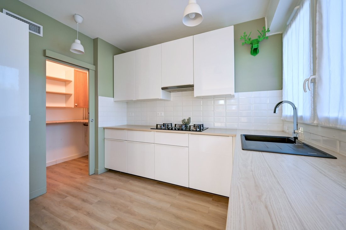 Apartment in Le Tholonet, Provence-Alpes-Côte d'Azur, France 4 - 17047235