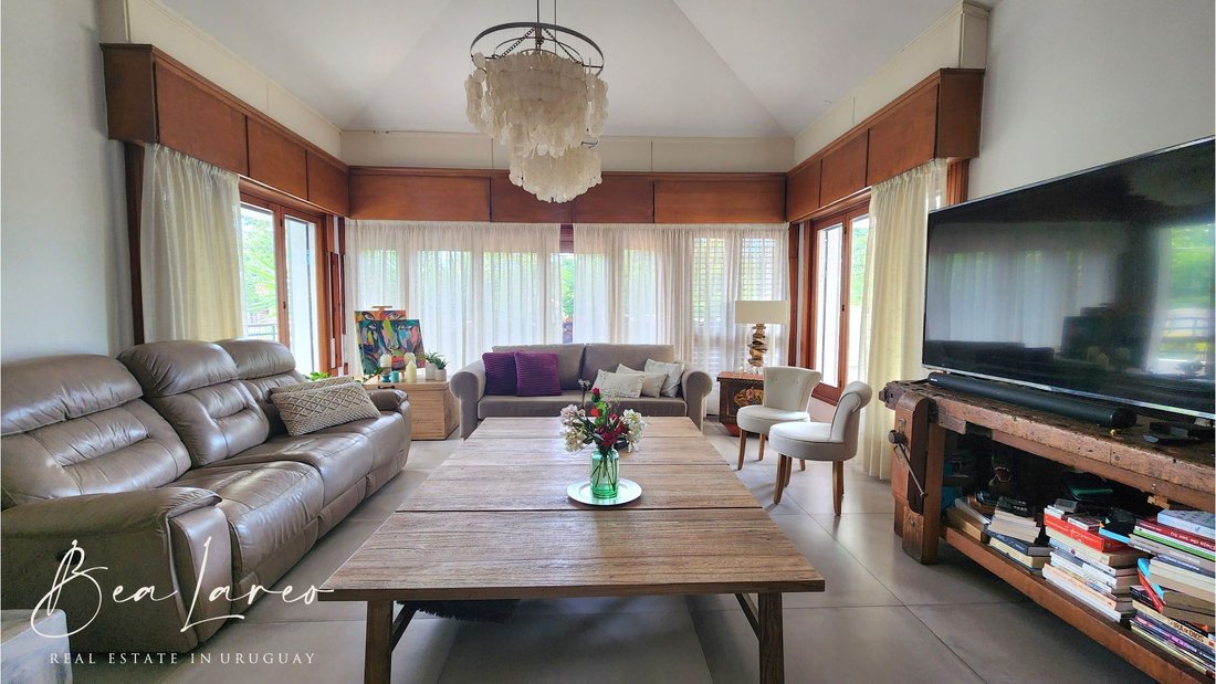 House in Montevideo, Departamento de Montevideo, Uruguay 3 - 17049922
