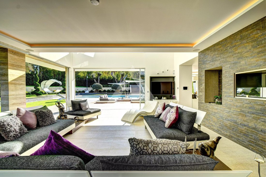 Villa in Antibes, Provence-Alpes-Côte d'Azur, France 5 - 17049328