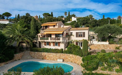 Villa in Les Issambres, Roquebrune-sur-Argens, France 1