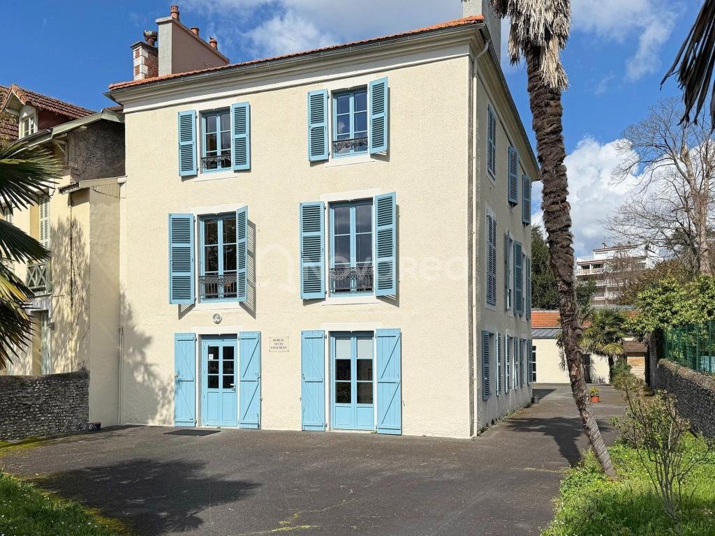 House in Pau, Nouvelle-Aquitaine, France 1 - 16256329