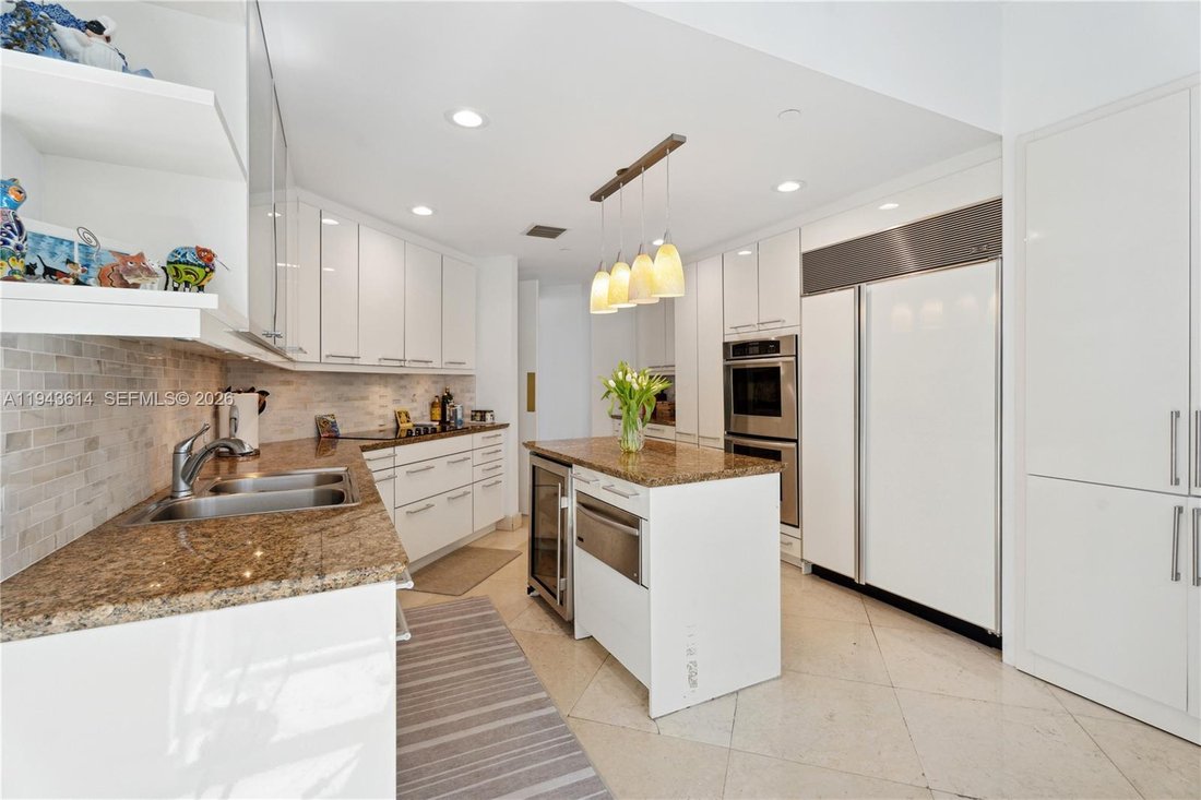 Condo in Bal Harbour, Florida, United States 5 - 17051605