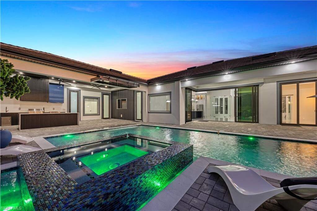 House in Cape Coral, Florida, United States 1 - 17052703