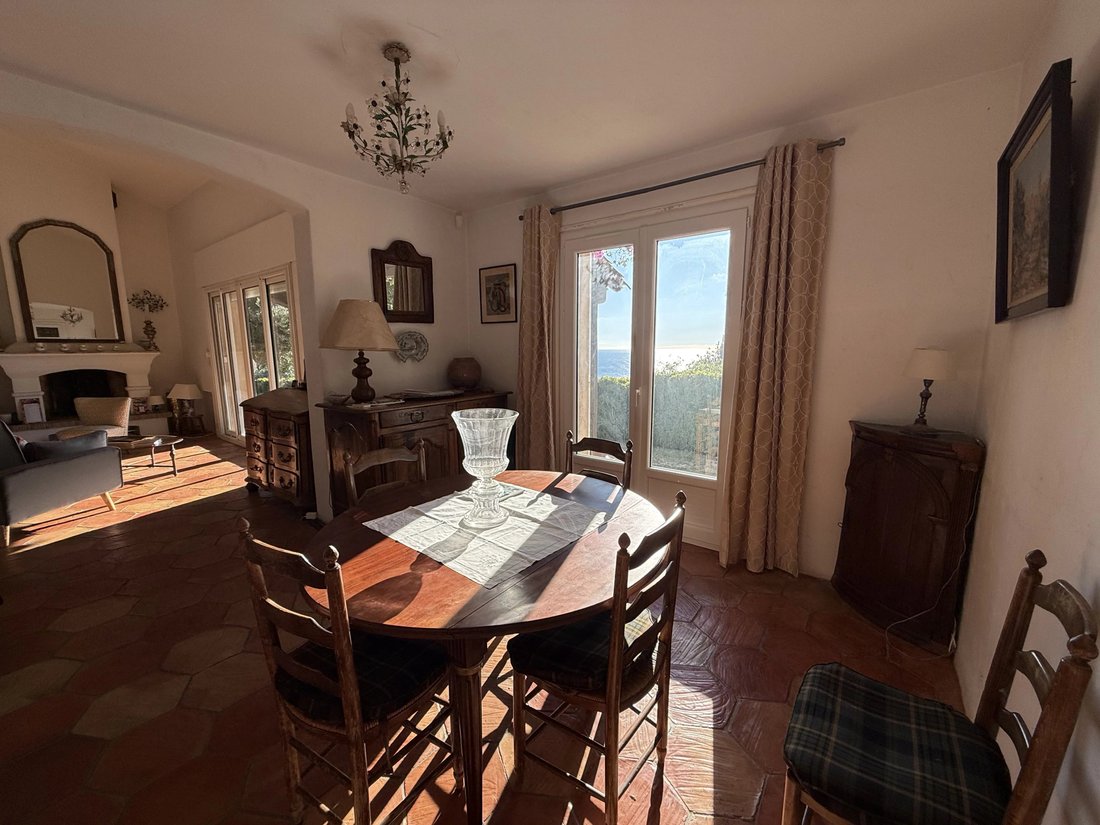 Estate in Rayol-Canadel-sur-Mer, Provence-Alpes-Côte d'Azur, France 5 - 17051784