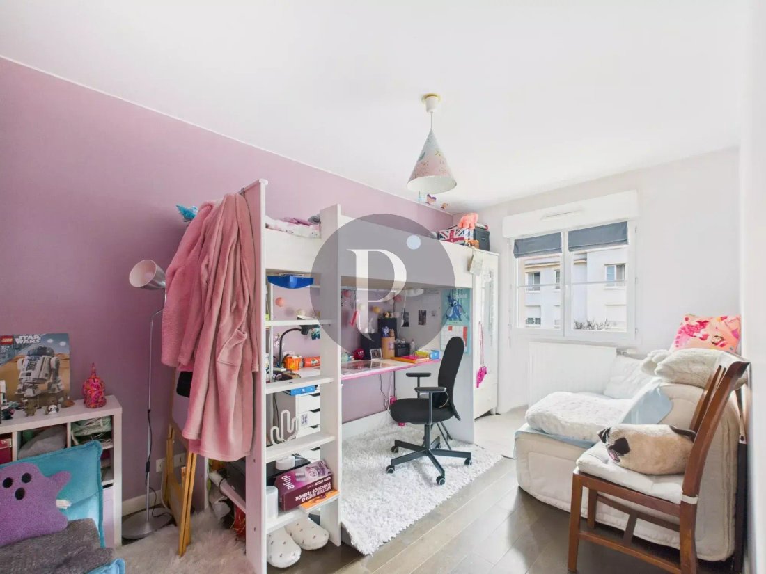 Apartment in Anatole France, Le Plessis-Robinson, France 3 - 17053582
