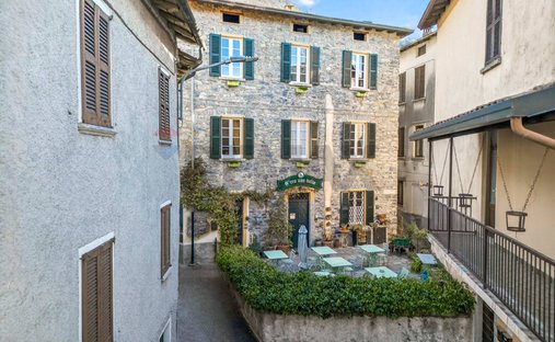 Villa a Perledo, Lombardia, Italia 1
