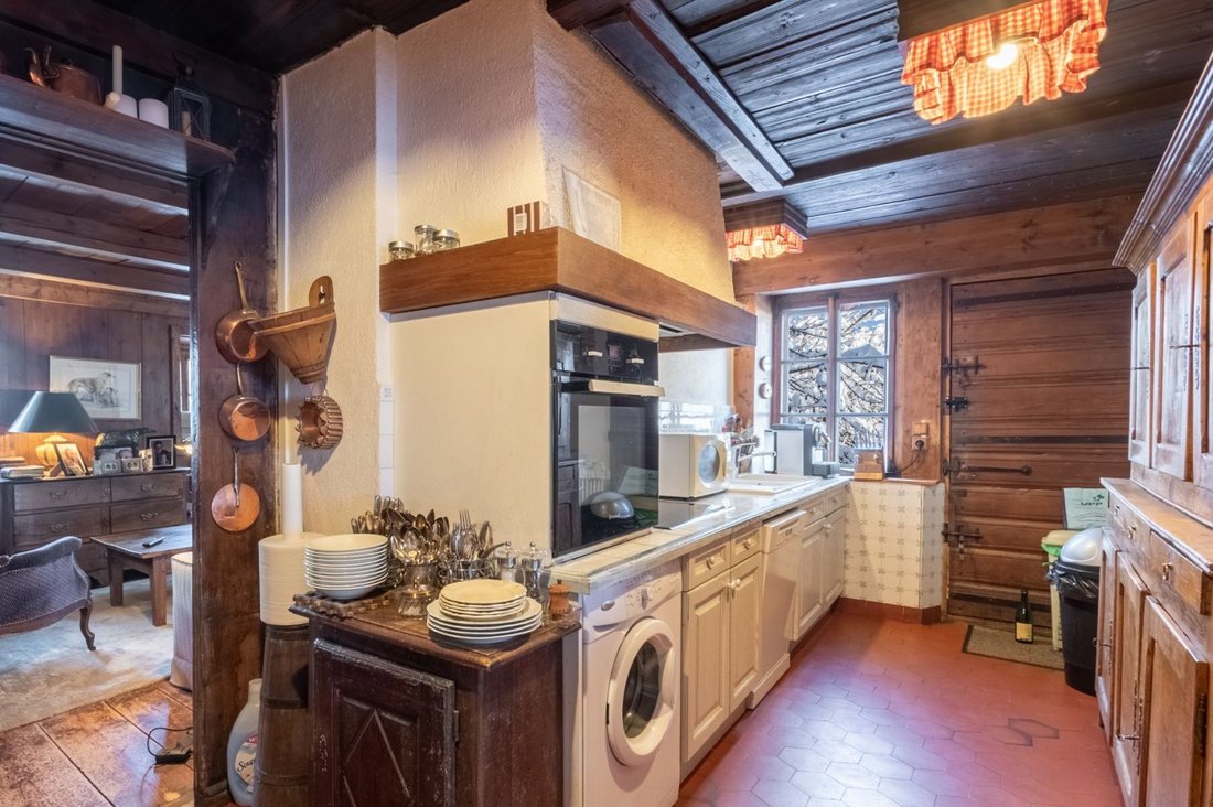Villa in Les Houches, Auvergne-Rhône-Alpes, France 4 - 17047967