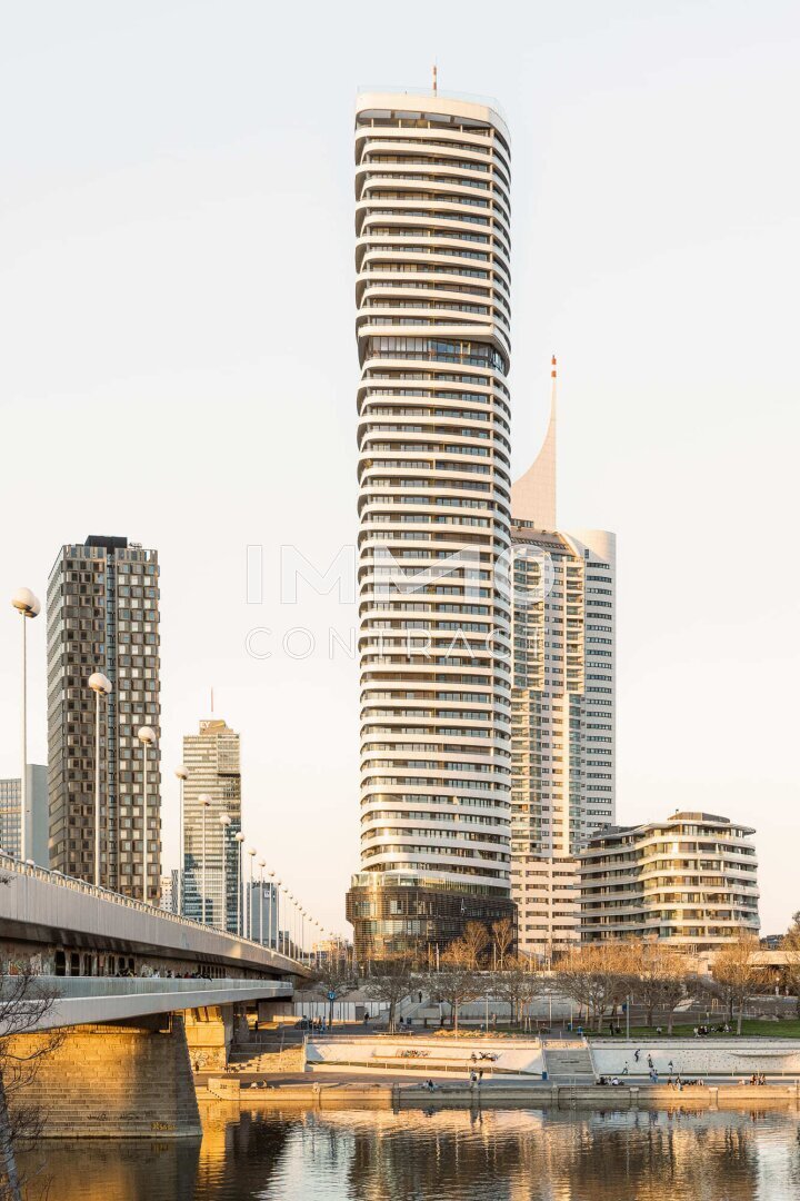 Luxus Pur: Attraktives Apartment Mit Rundumblick. Gym, Sauna, Pool, Restaurant & Lounge