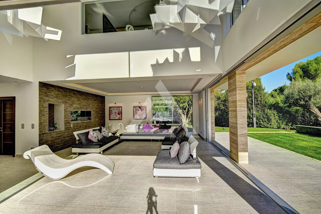Villa in Antibes, Provence-Alpes-Côte d'Azur, France 4 - 17049328