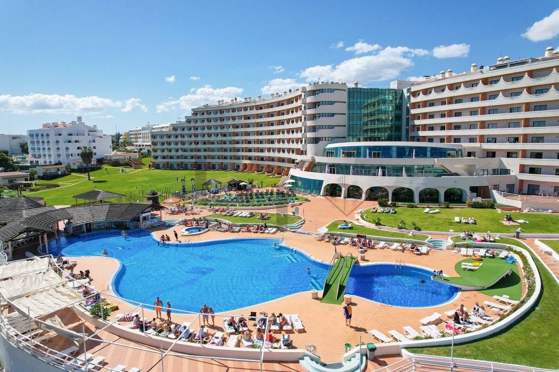 Apartment in Olhos de Agua, Algarve, Portugal 3 - 17046505