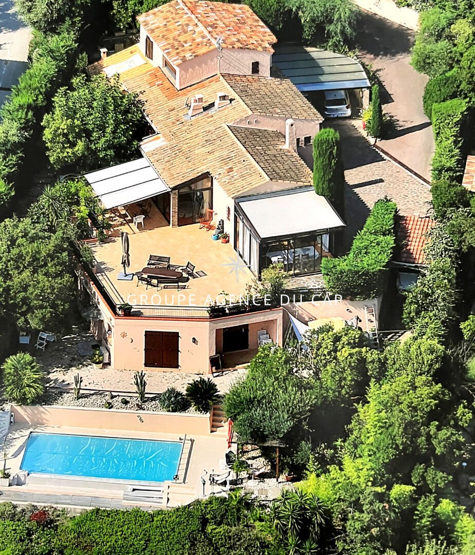 Villa in Les Issambres, Roquebrune-sur-Argens, France 1 - 15043458