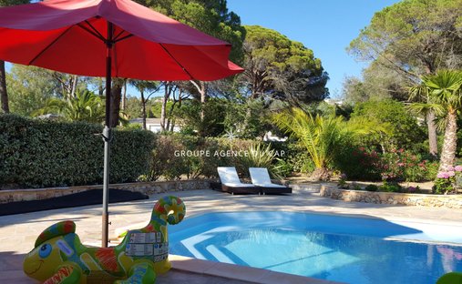 Villa in Les Issambres, Roquebrune-sur-Argens, France 1