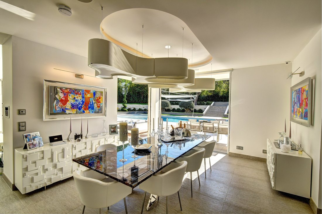 Villa in Antibes, Provence-Alpes-Côte d'Azur, France 5 - 17053887