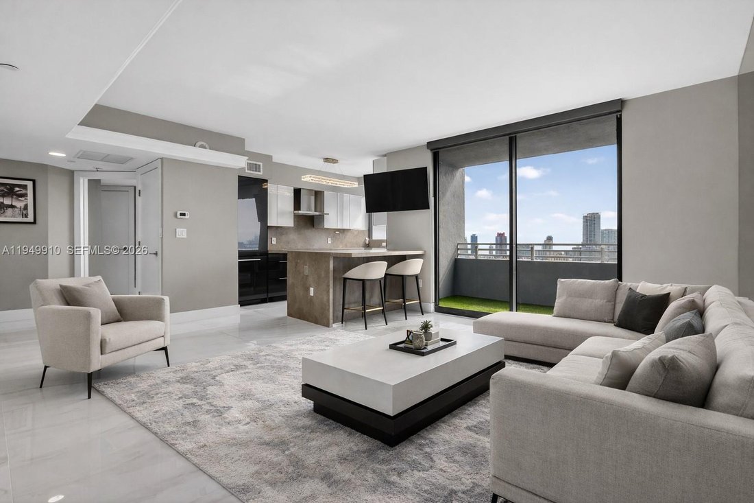 Condo in Miami Beach, Florida, United States 1 - 17050764