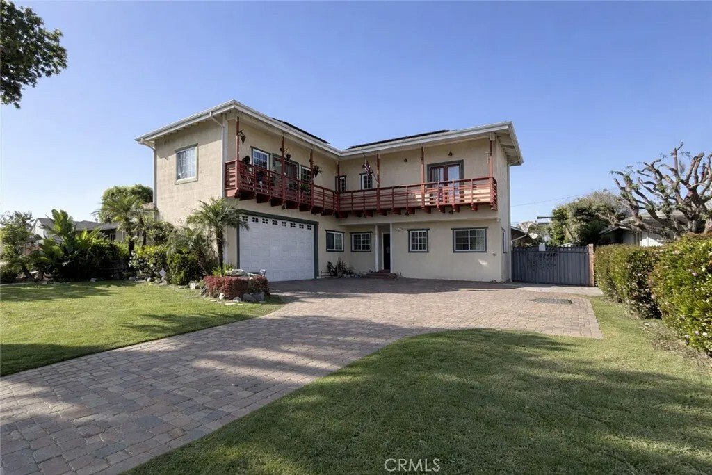 House in Signal Hill, California, United States 5 - 17045564