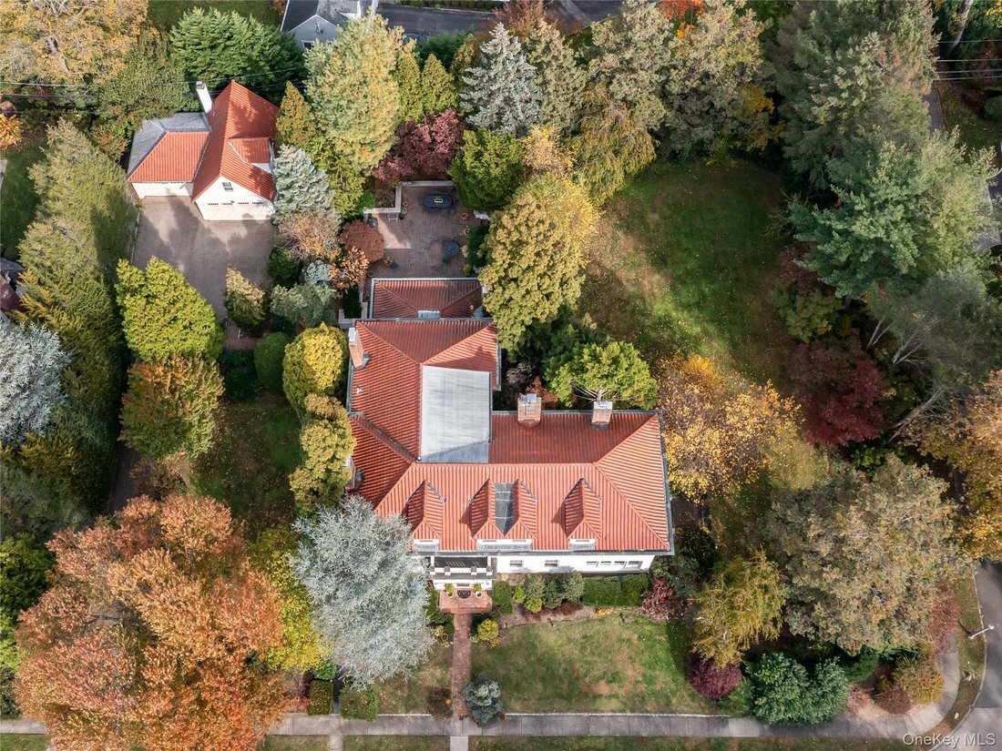 House in Manhasset, New York, United States 3 - 17053103