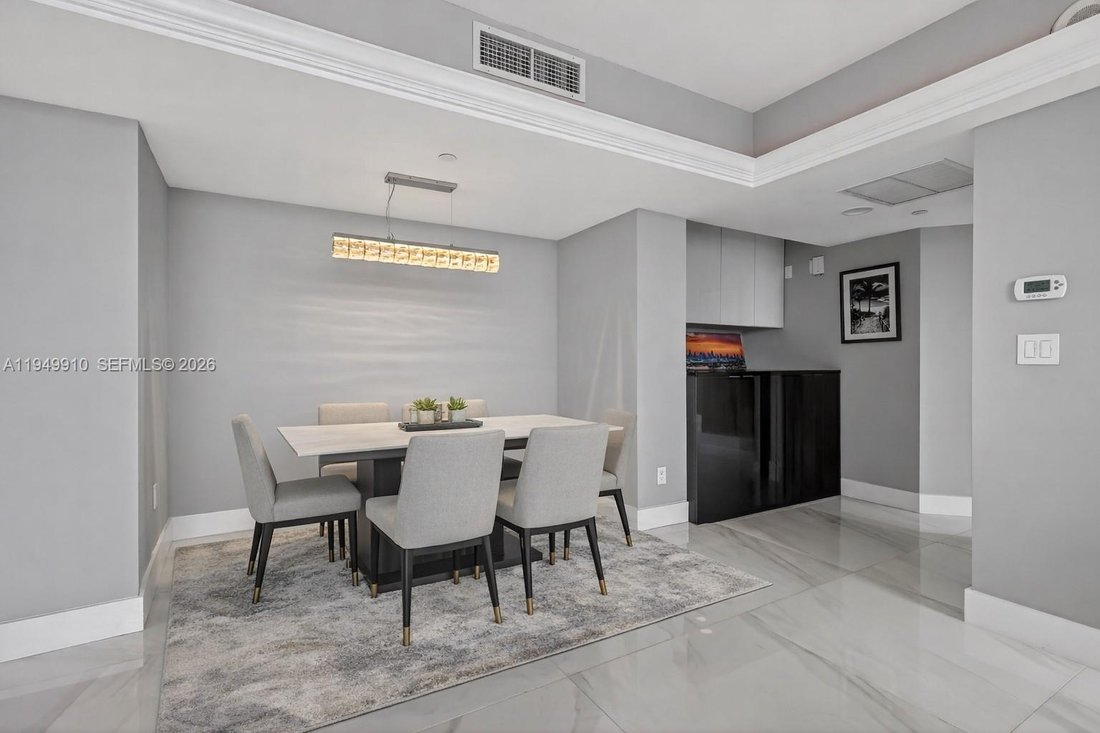Condo in Miami Beach, Florida, United States 5 - 17050764