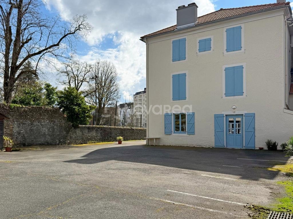House in Pau, Nouvelle-Aquitaine, France 2 - 16256329