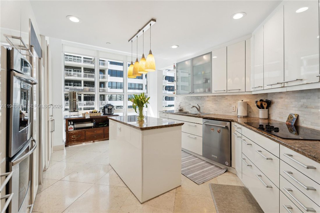 Condo in Bal Harbour, Florida, United States 4 - 17051605