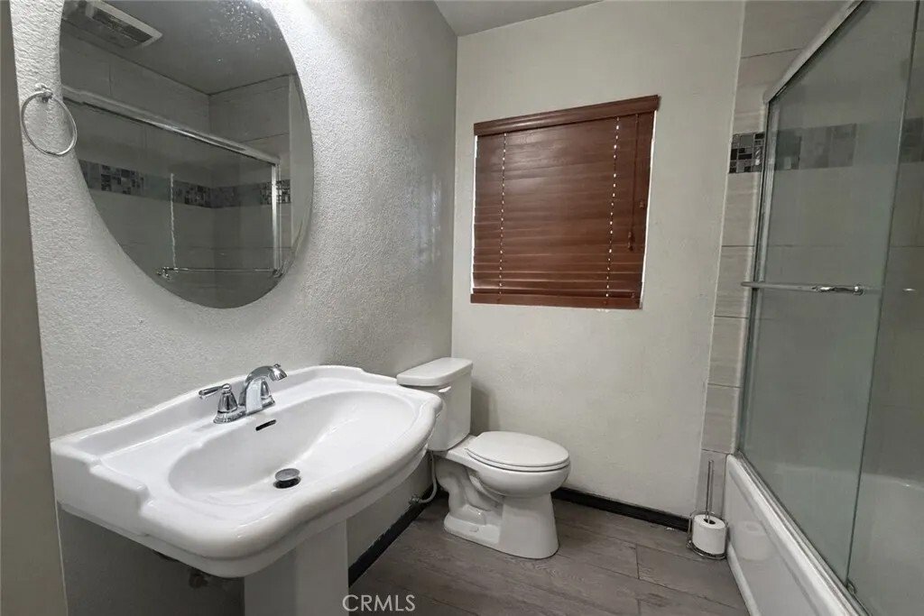 House in Signal Hill, California, United States 4 - 17045564
