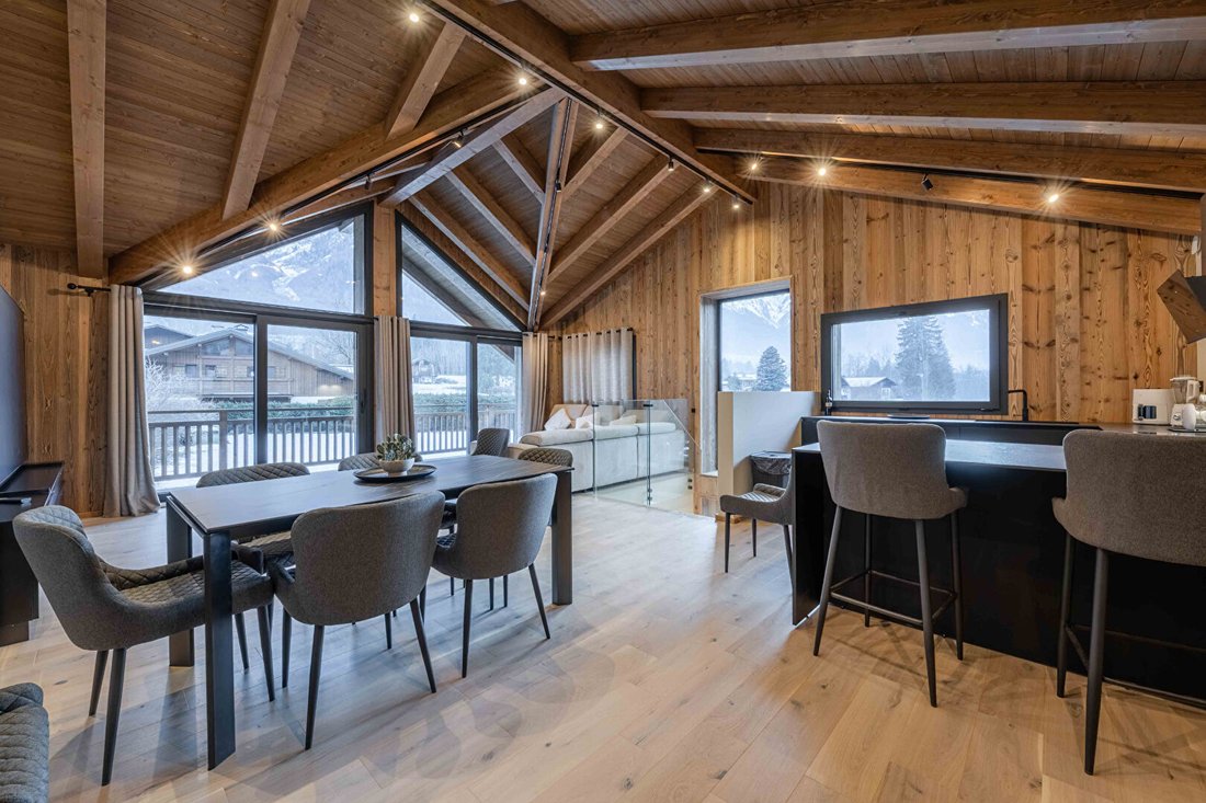 Villa in Chamonix-Mont-Blanc, Auvergne-Rhône-Alpes, France 2 - 17047466