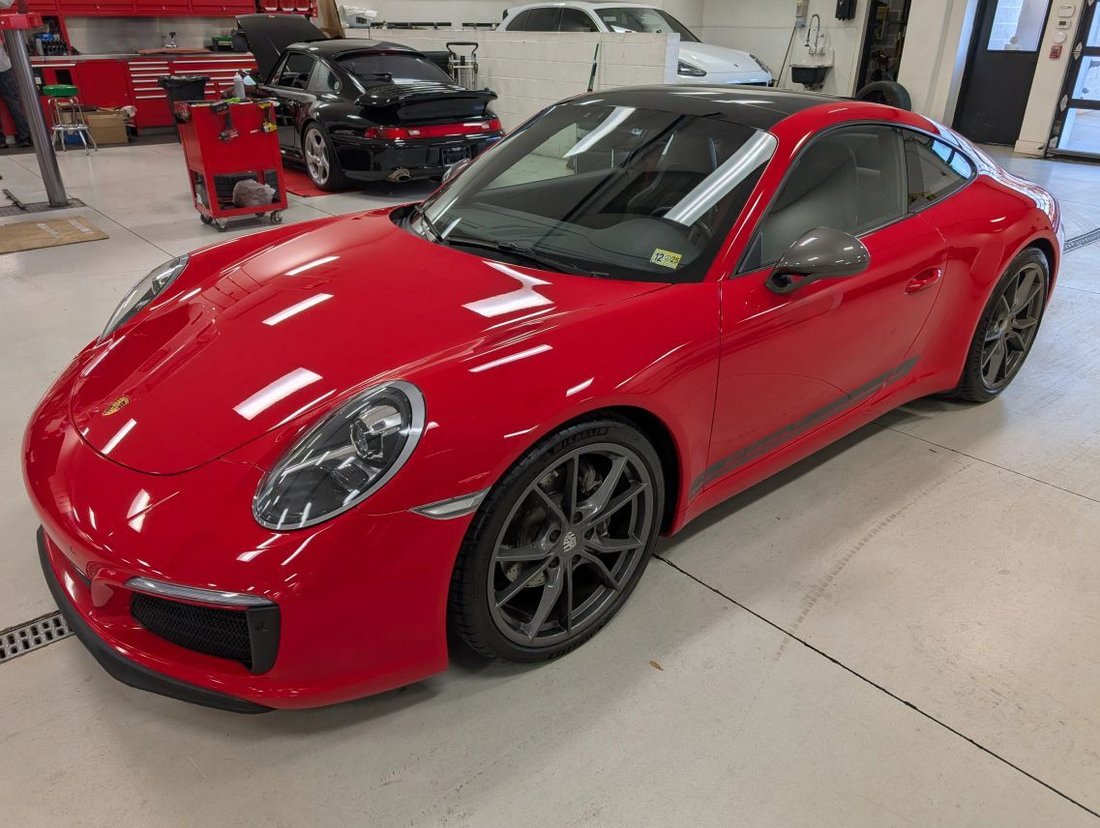 Coupe in Ashburn, VA, United States 3 - 16829069