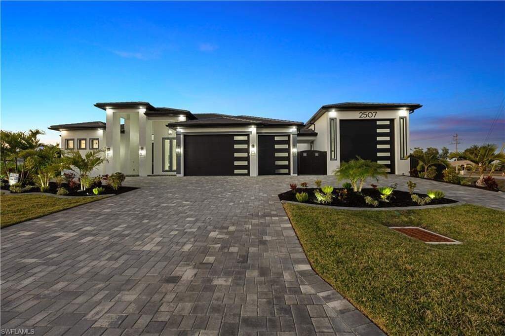 House in Cape Coral, Florida, United States 3 - 17052703