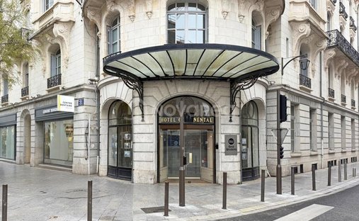 House in Pau, Nouvelle-Aquitaine, France 1