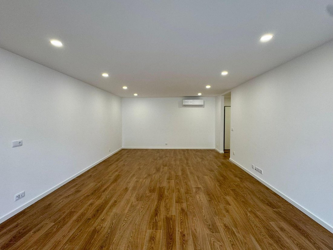 Apartment in Loures, Lisbon, Portugal 4 - 17053592