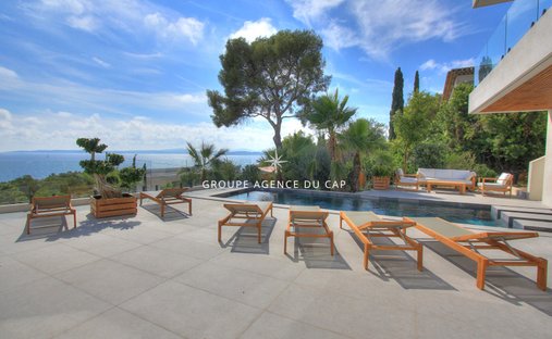 Villa in Les Issambres, Roquebrune-sur-Argens, France 1