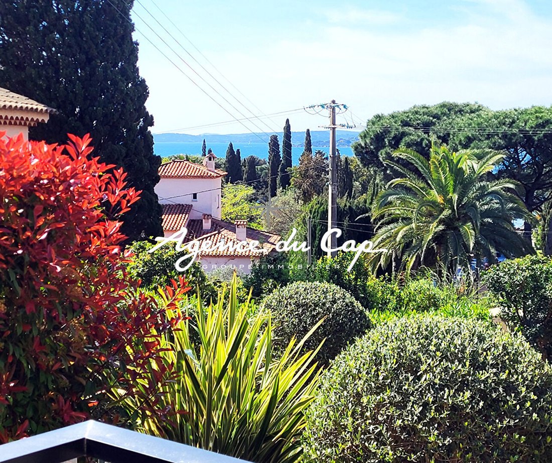 Apartment in Les Issambres, Roquebrune-sur-Argens, France 3 - 12348116