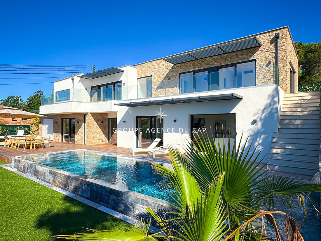 Villa in Les Issambres, Roquebrune-sur-Argens, Frankreich 1 - 15465339