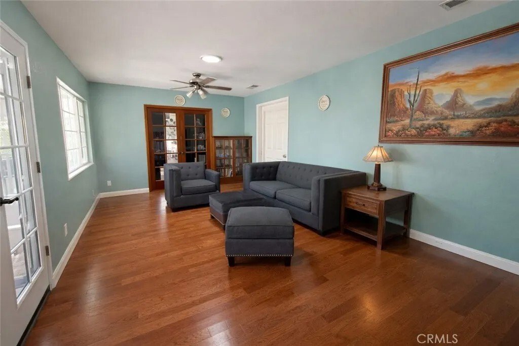 House in Signal Hill, California, United States 2 - 17045564