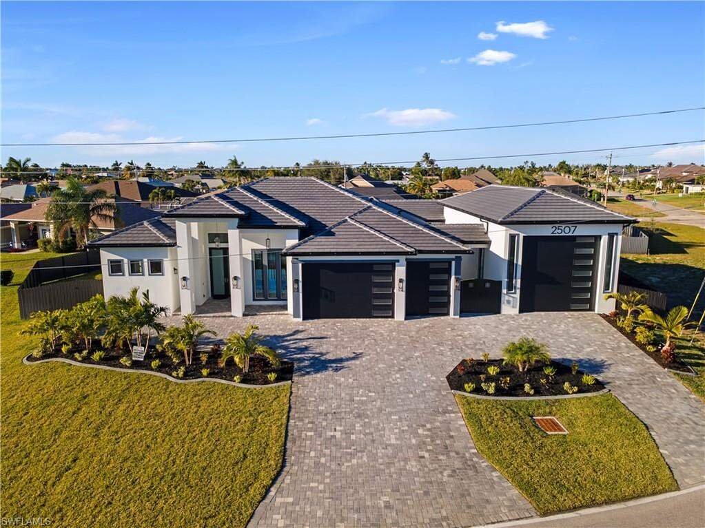 House in Cape Coral, Florida, United States 4 - 17052703