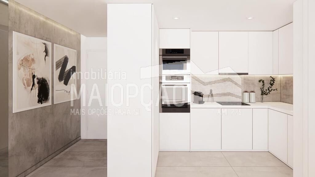 Apartment in Mafamude e Vilar do Paraiso, Porto District, Portugal 1 - 17053757