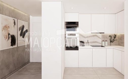 Apartment in Mafamude e Vilar do Paraiso, Porto District, Portugal 1