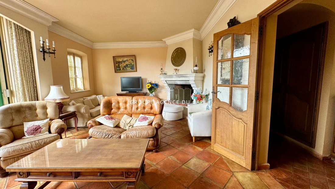 Villa in Les Issambres, Roquebrune-sur-Argens, France 4 - 14051298