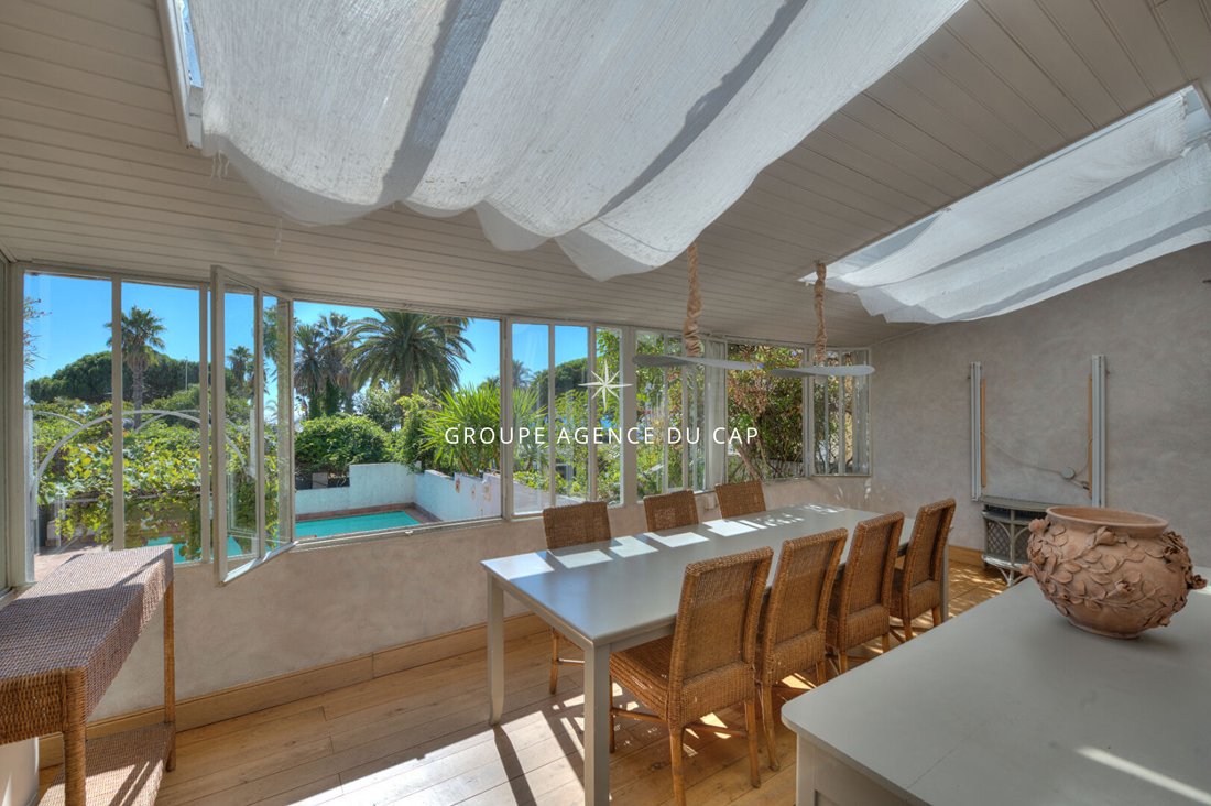 Villa in Valescure-Vaulongue-Clair Bois-Vallon Suveret, Saint-Raphaël, France 4 - 17047869