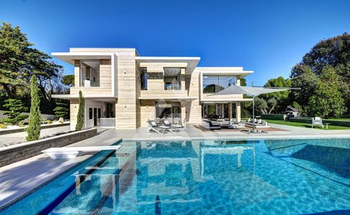 Villa in Antibes, Provence-Alpes-Côte d'Azur, France 1