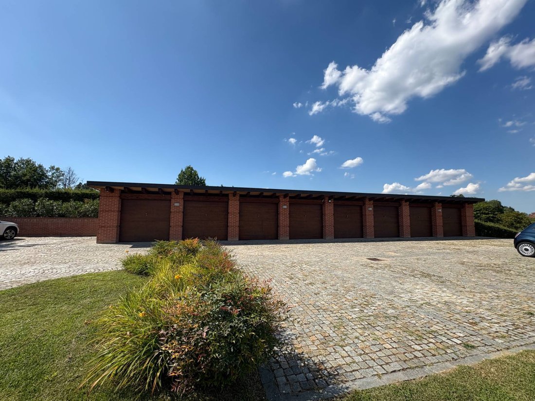 Villa a Centro, Asti, Piemonte 4 - 16651693