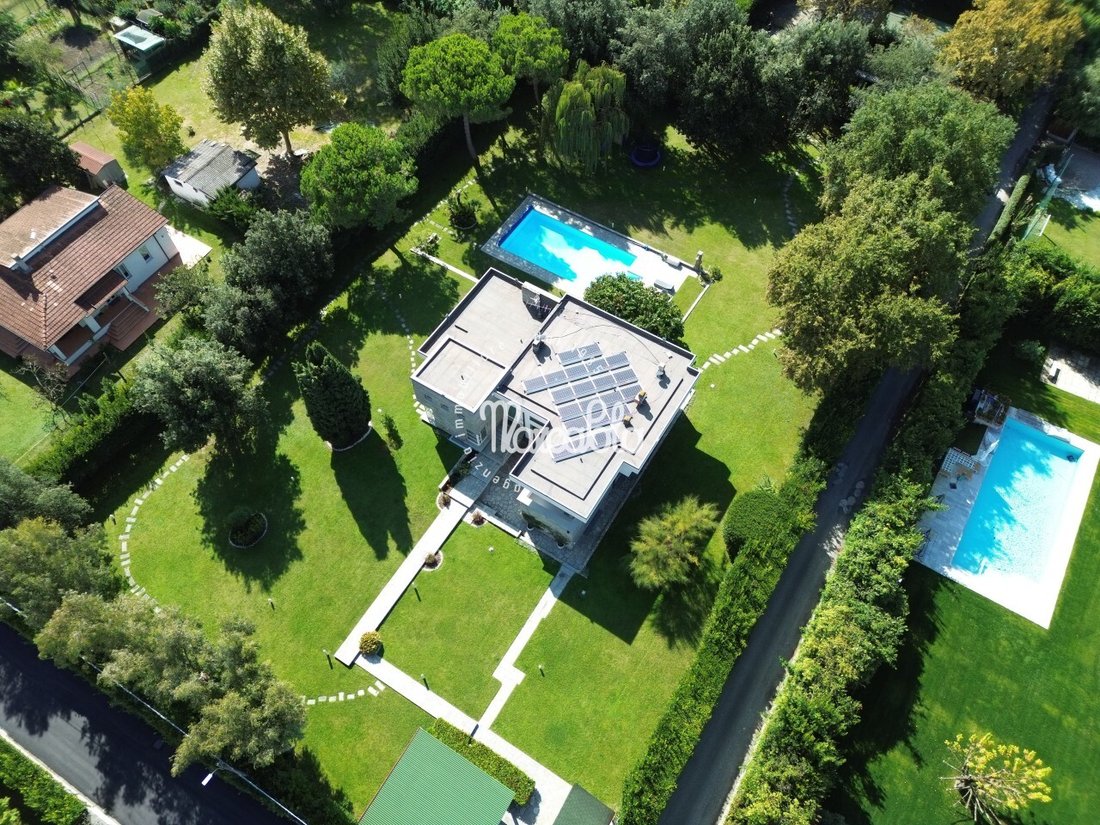 Villa in Center, Massa, Italy 4 - 17050620