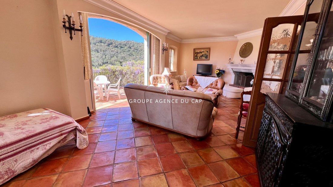 Villa in Les Issambres, Roquebrune-sur-Argens, France 5 - 14051298