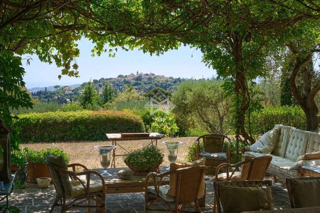 Villa in Mougins, Provence-Alpes-Côte d'Azur, France 2 - 17053928