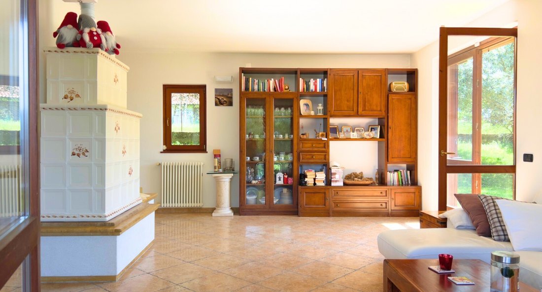 House in Porto Valtravaglia, Lombardy, Italy 3 - 17050694