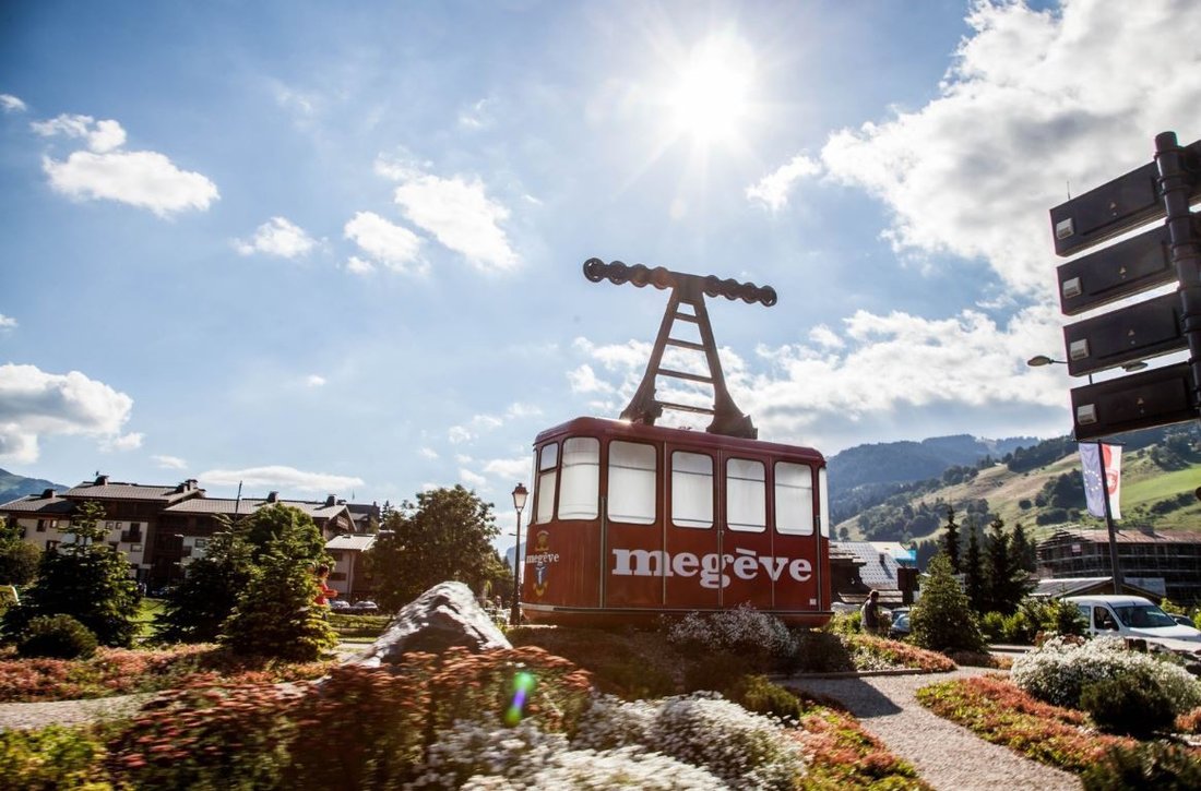 Apartment in Megève, Auvergne-Rhône-Alpes, France 5 - 17048104