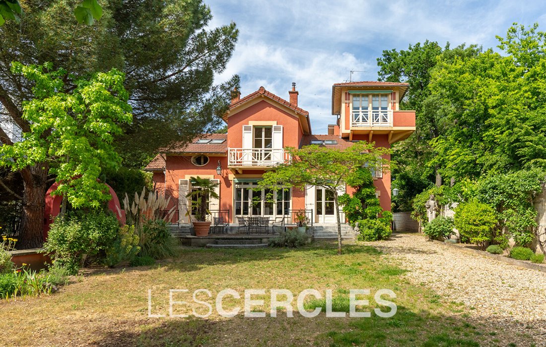 House in Le Vésinet, Ile-de-France, France 1 - 17051380