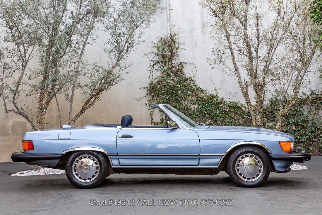 Mercedes-Benz 560SL in Los Angeles, CA 4 - 17049289