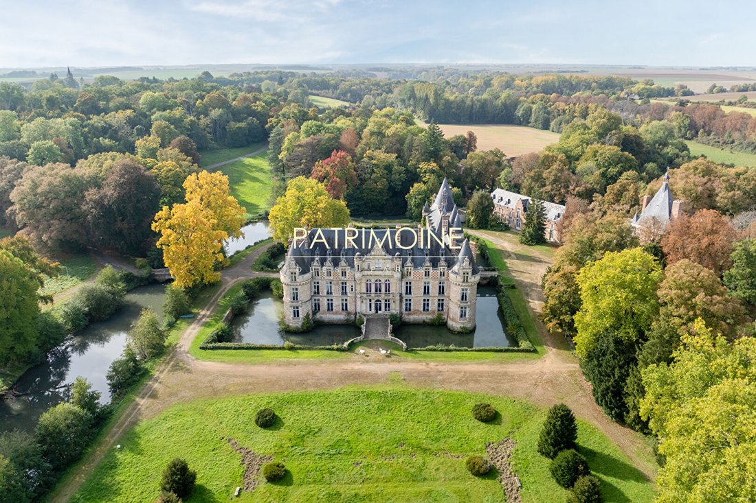 Villa in Auneau-Bleury-Saint-Symphorien, Centre-Val de Loire, France 4 - 17048007