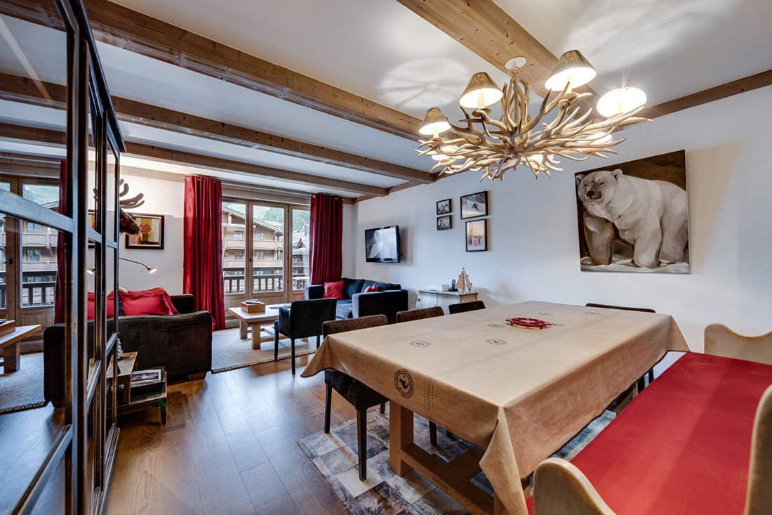 Apartment in Val-d'Isere, Auvergne-Rhône-Alpes, France 2 - 17048004